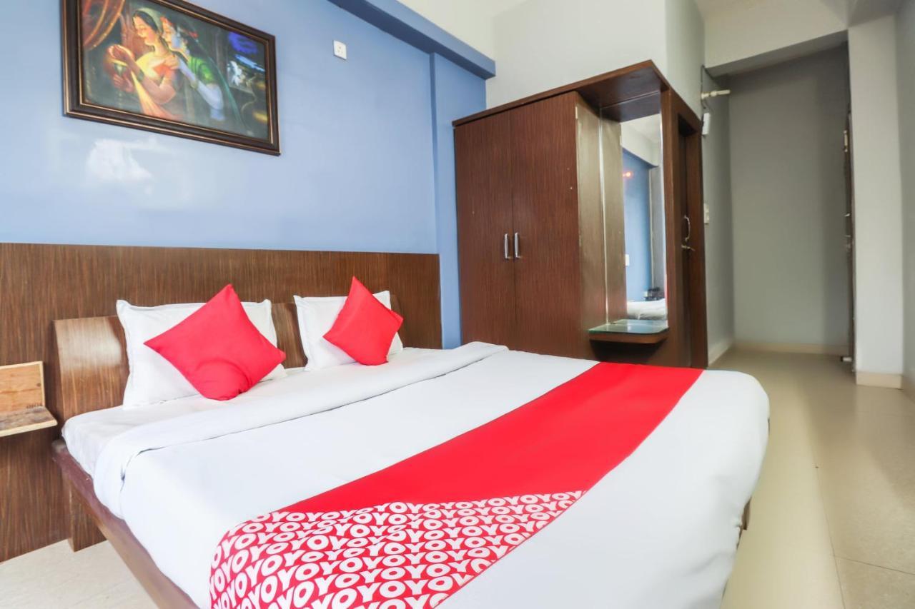 Hotel Oyo 69402 Yogeshwar Dhaam Vrindāvan Exterior foto